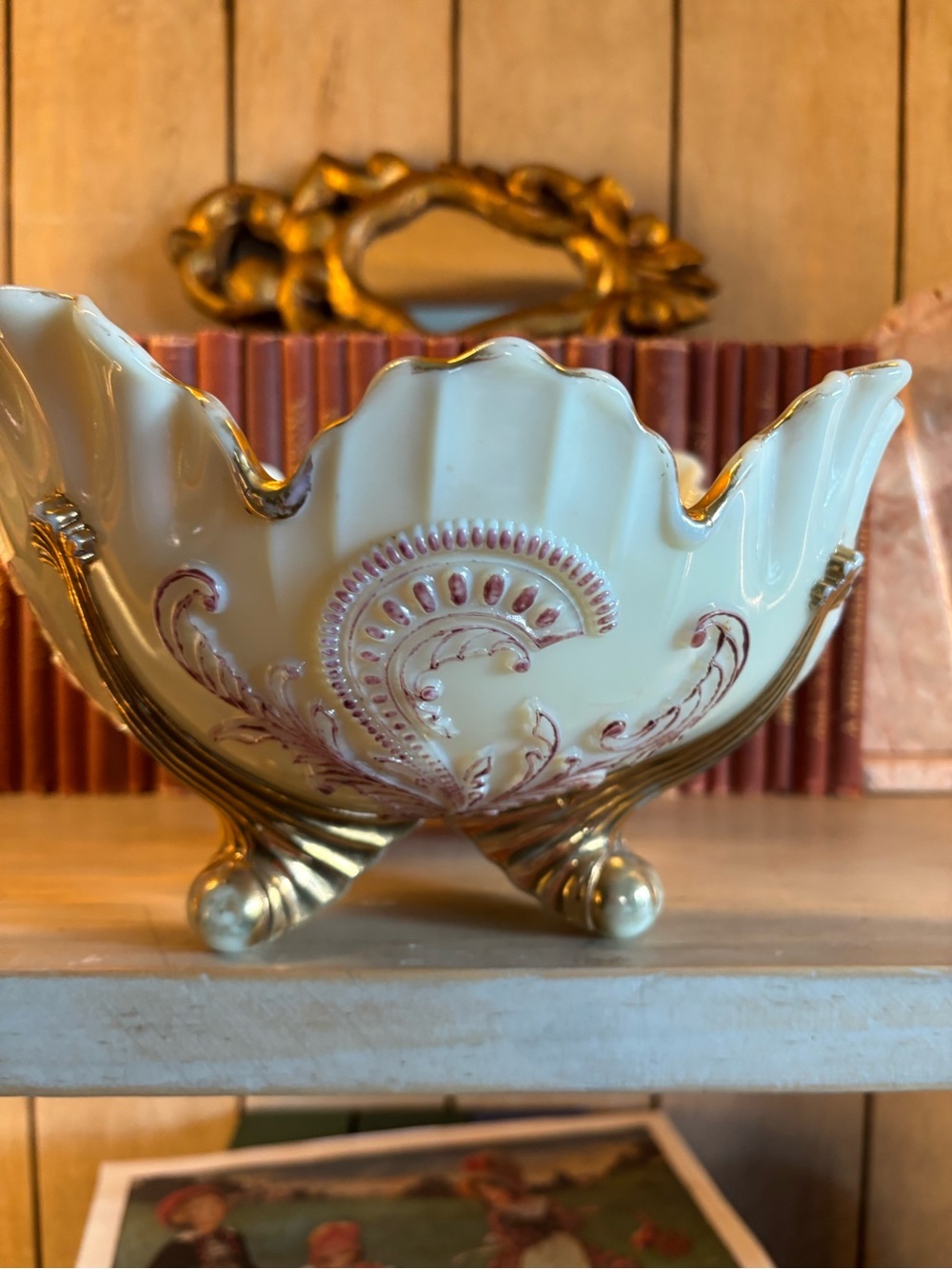 Antique Northwood Inverted fan&feathers Uranium Berry Bowl 9 inches diameter